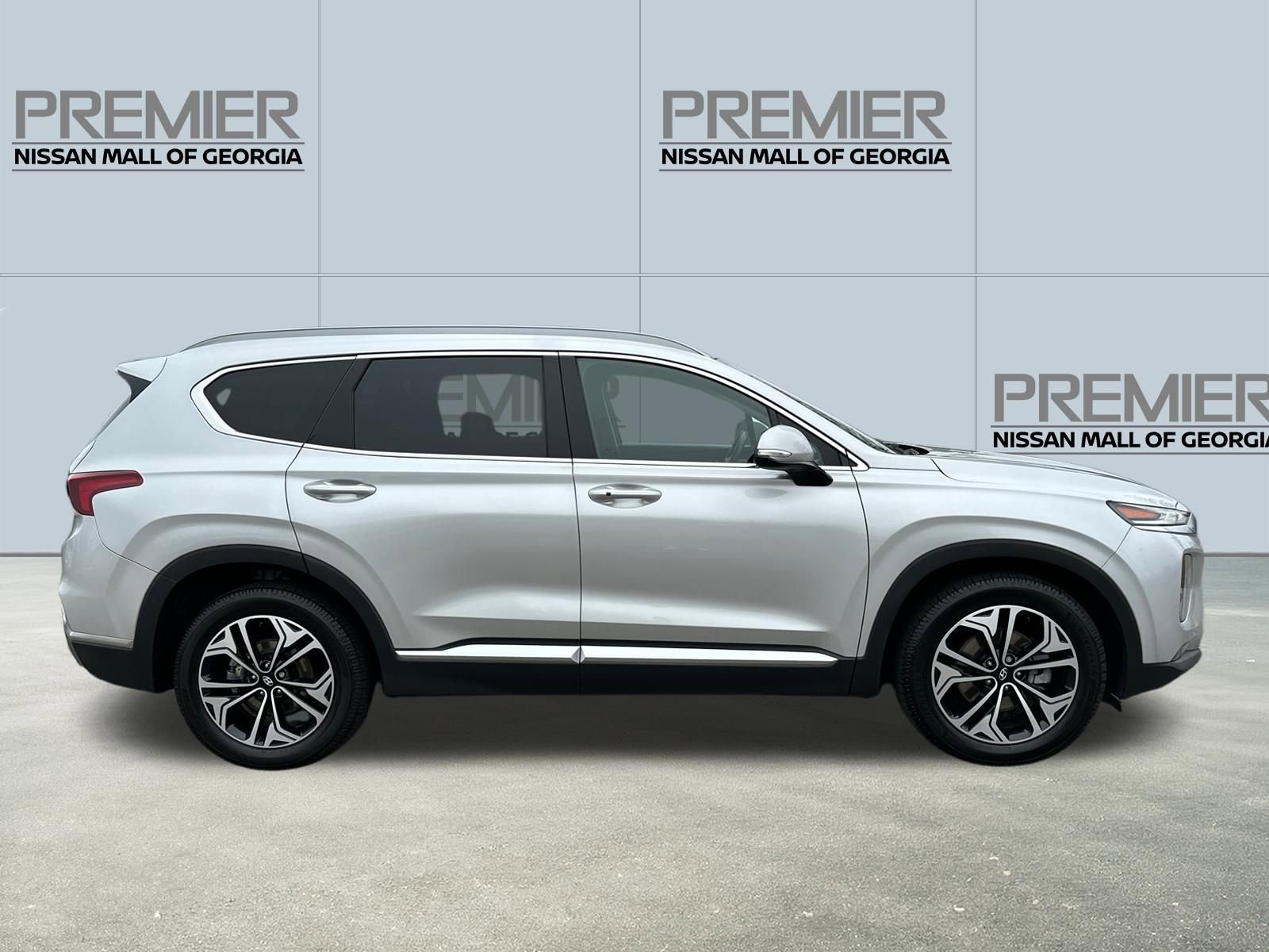 Used 2019 Hyundai Santa Fe Limited FWD image 4