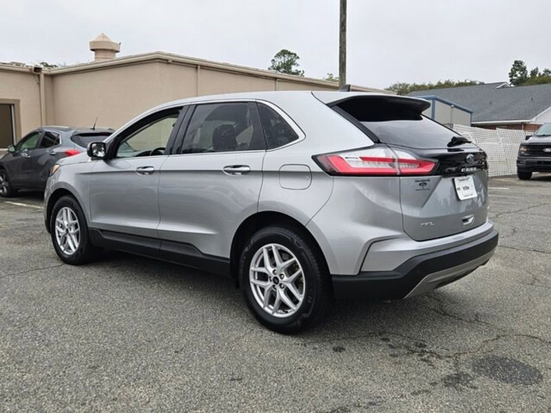 Used 2023 Ford Edge SEL image 10