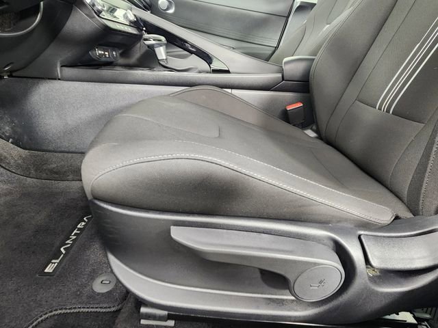Certified 2025 Hyundai Elantra Blue image 11