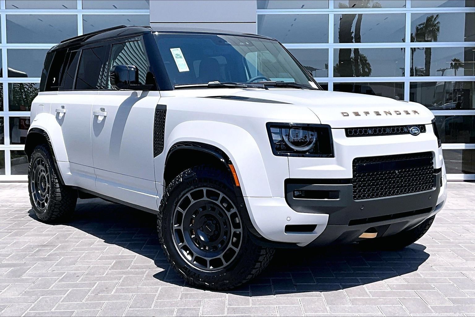 New 2026 Land Rover Defender 110 OCTA AWD/4WD image 2