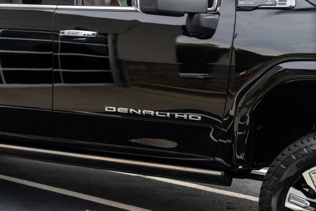 Used 2024 GMC Sierra 3500 Denali Ultimate AWD/4WD image 10