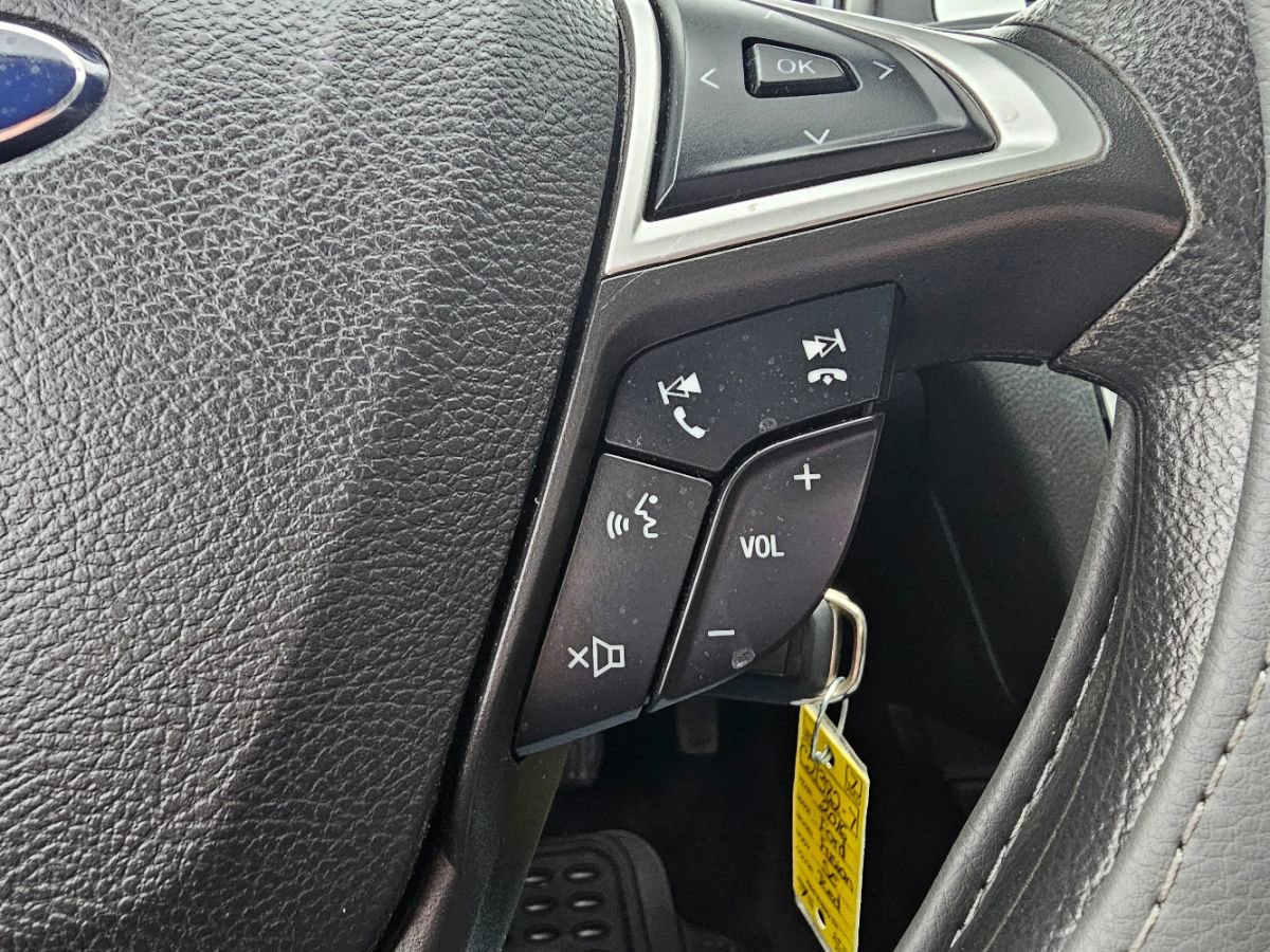 Used 2016 Ford Fusion SE image 34