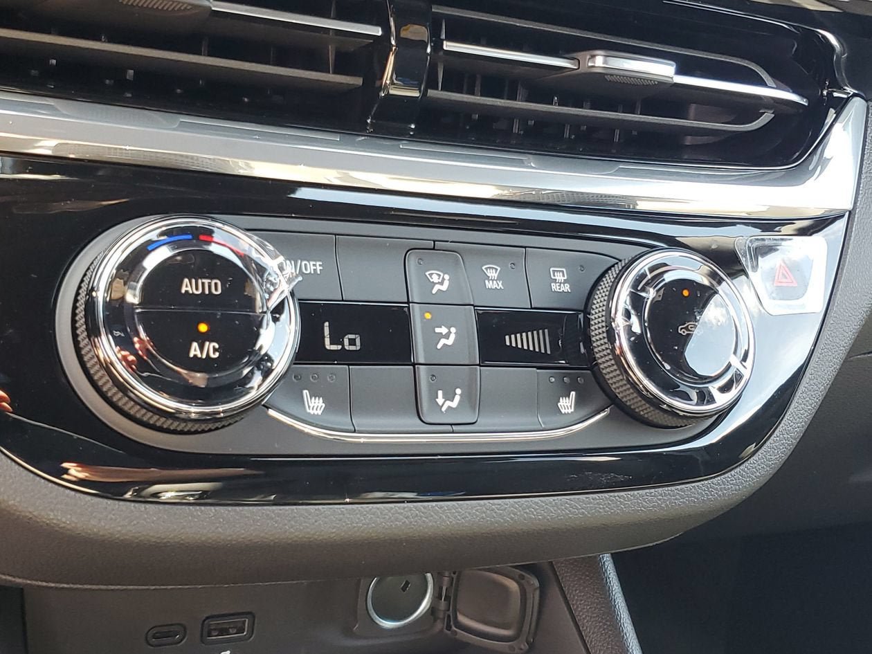 New 2026 Buick Envista Sport Touring w/ Convenience I Package FWD image 22