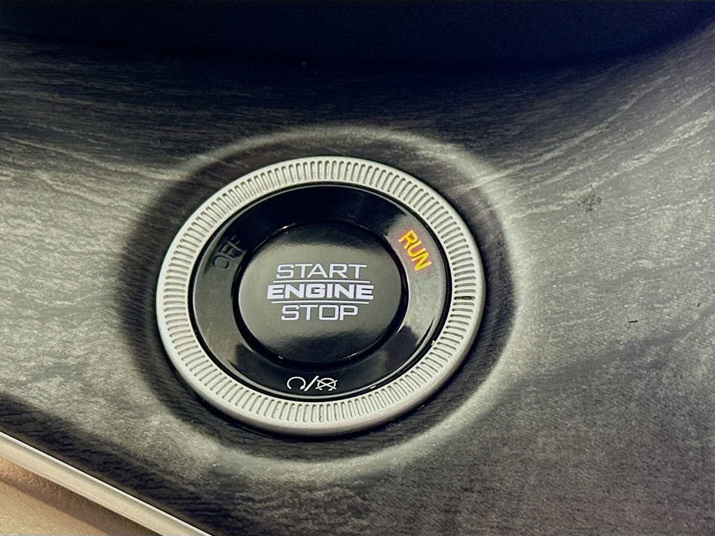 Certified 2025 Jeep Grand Cherokee L Limited image 23