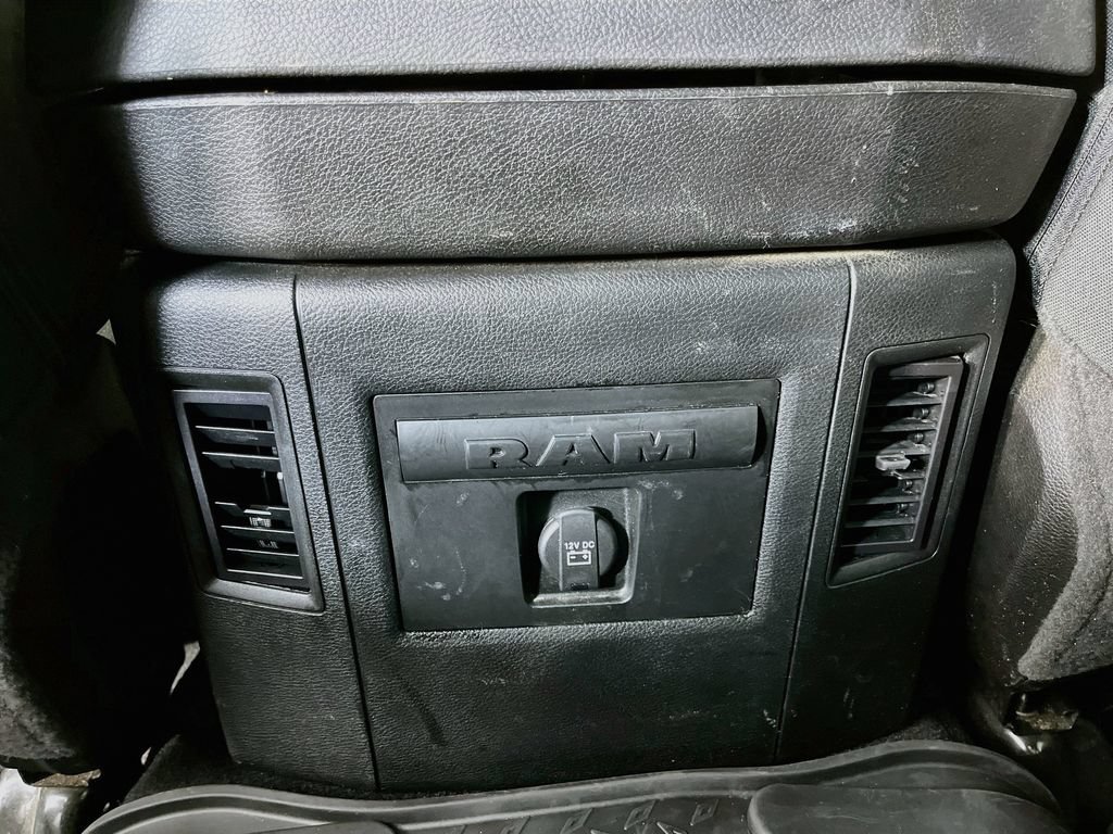 Used 2021 RAM 1500 Warlock AWD/4WD image 32