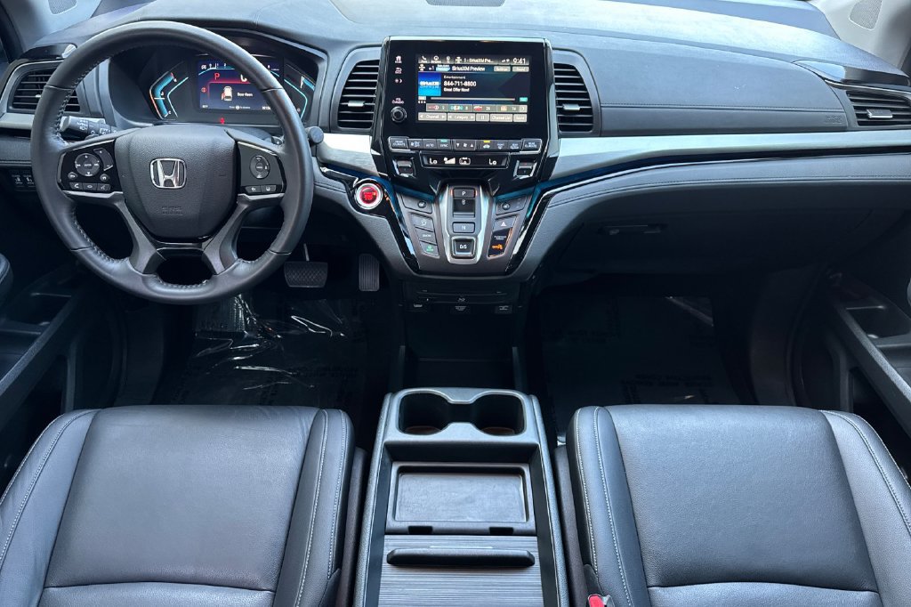 Certified 2024 Honda Odyssey Touring image 5