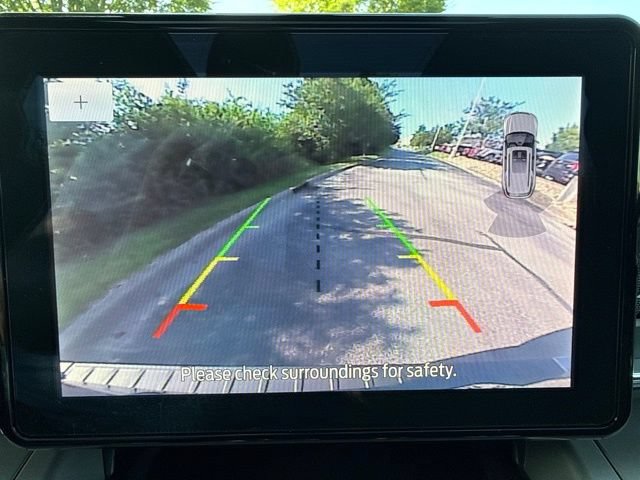 Used 2024 Ford Explorer XLT w/ Equipment Group 202A AWD/4WD image 25