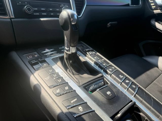 Used 2018 Porsche Macan S AWD/4WD image 27
