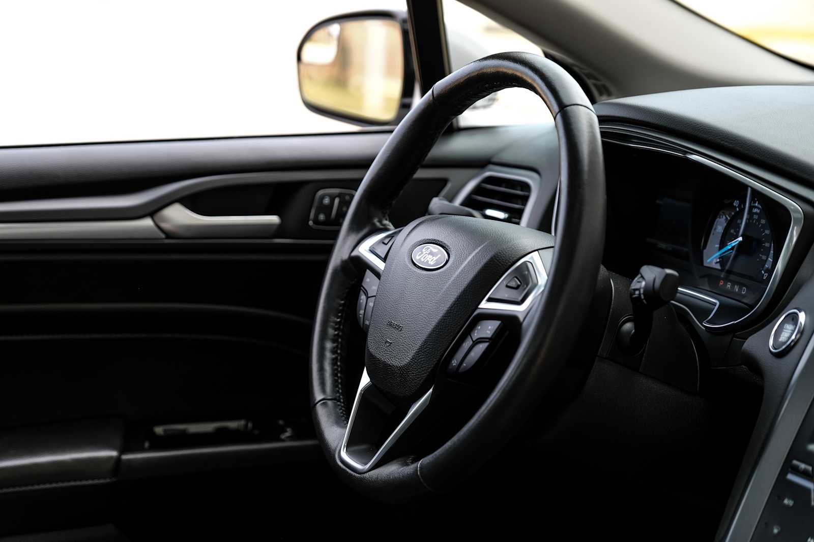 Used 2014 Ford Fusion Energi Titanium image 18