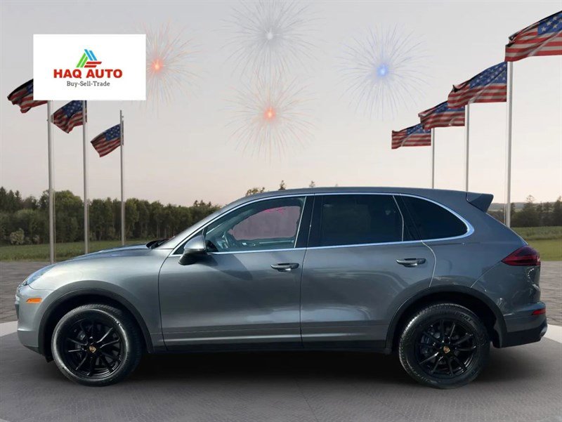 Used 2018 Porsche Cayenne Sport Utility 4D image 8