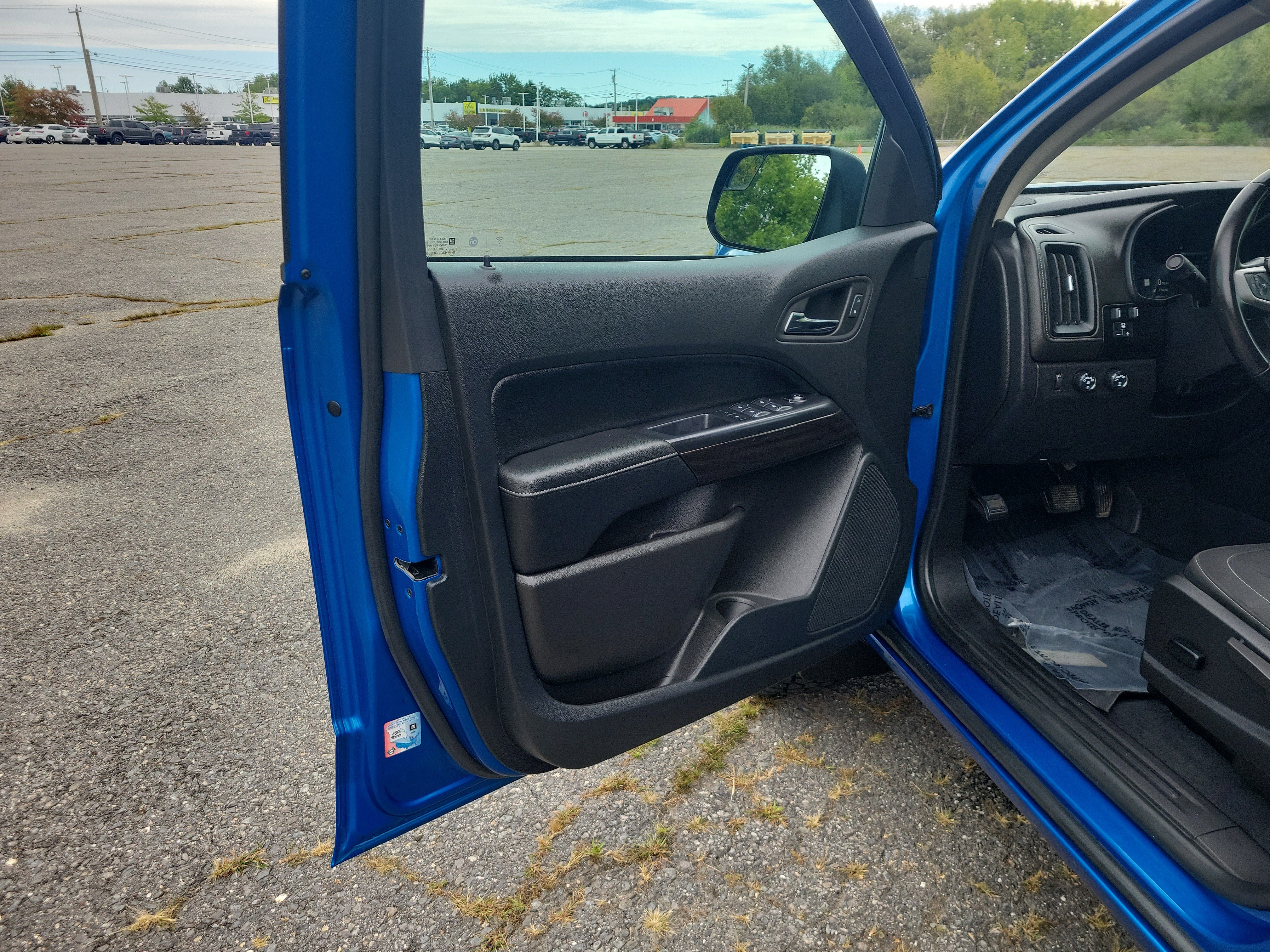Used 2022 GMC Canyon Elevation w/ Trailering Package AWD/4WD image 15