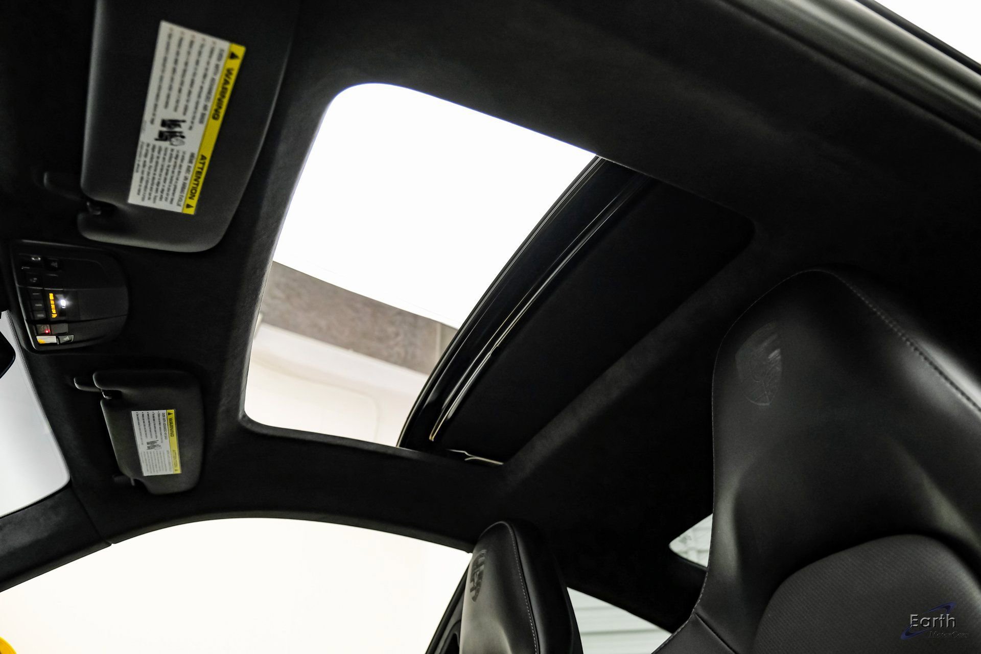 Used 2018 Porsche 911 Turbo S image 42