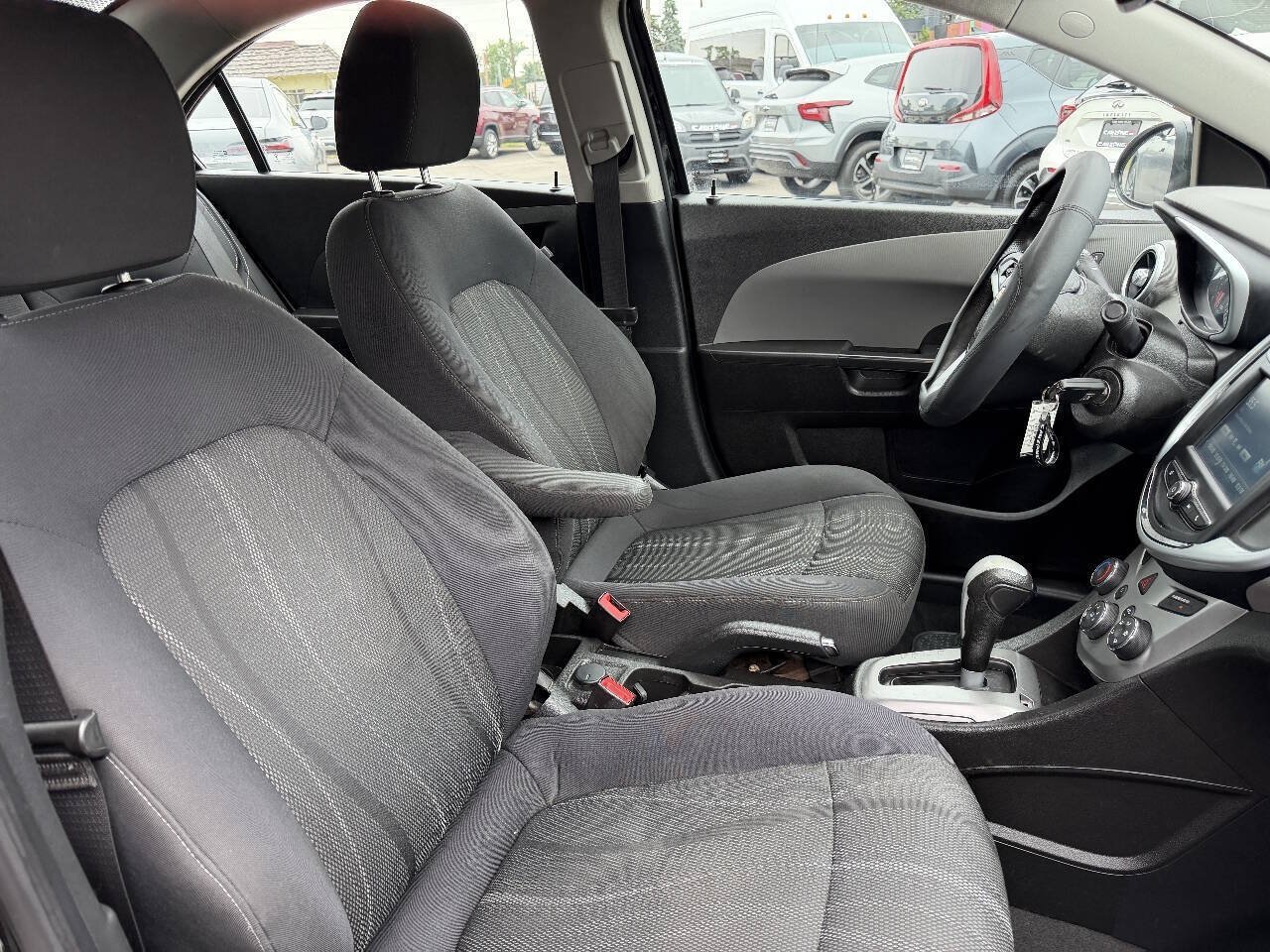 Used 2017 Chevrolet Sonic LT FWD image 8