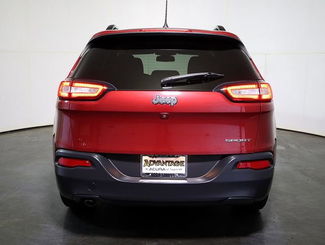 Used 2017 Jeep Cherokee Sport image 10