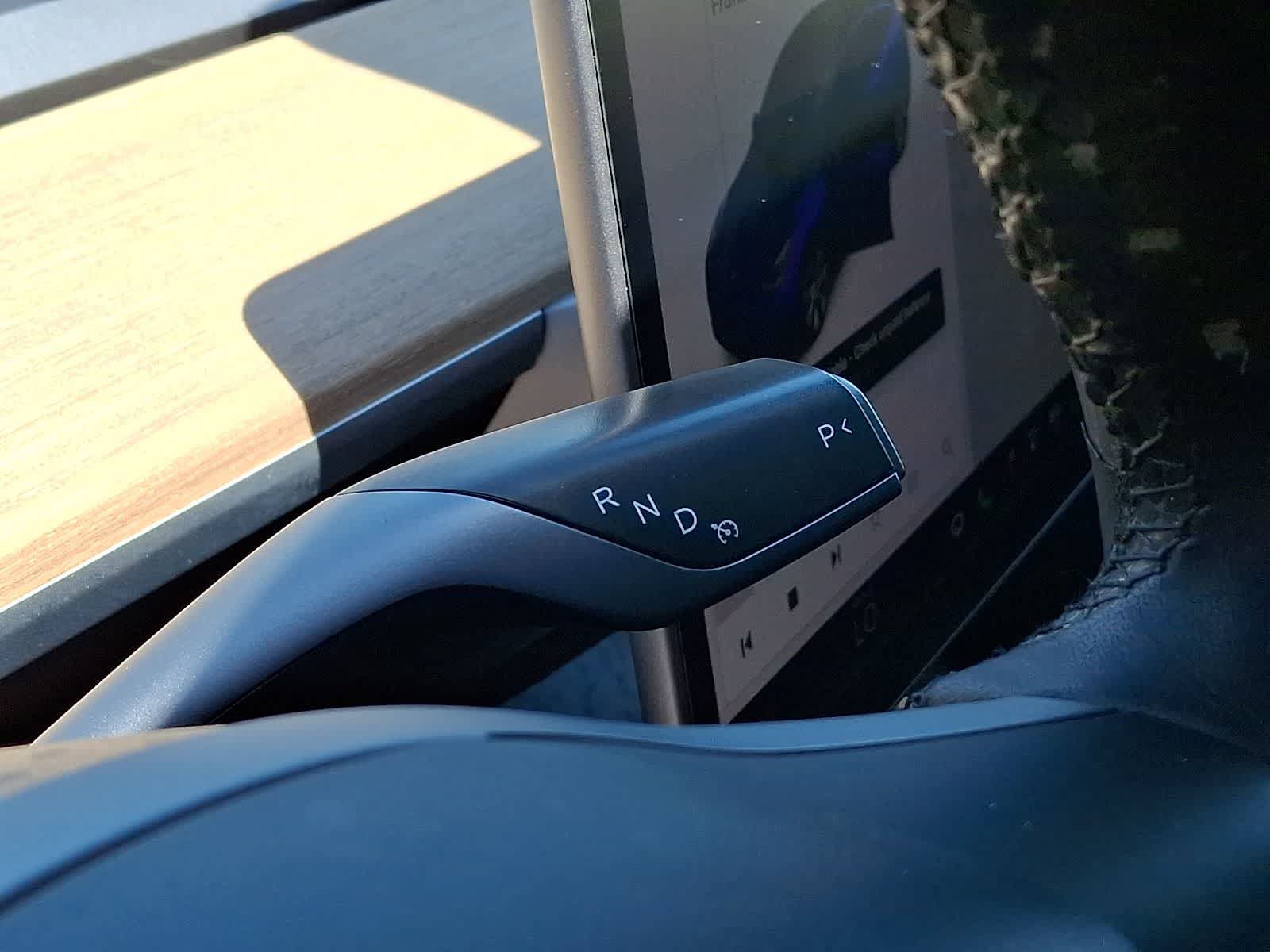 Used 2020 Tesla Model Y Long Range AWD/4WD image 16
