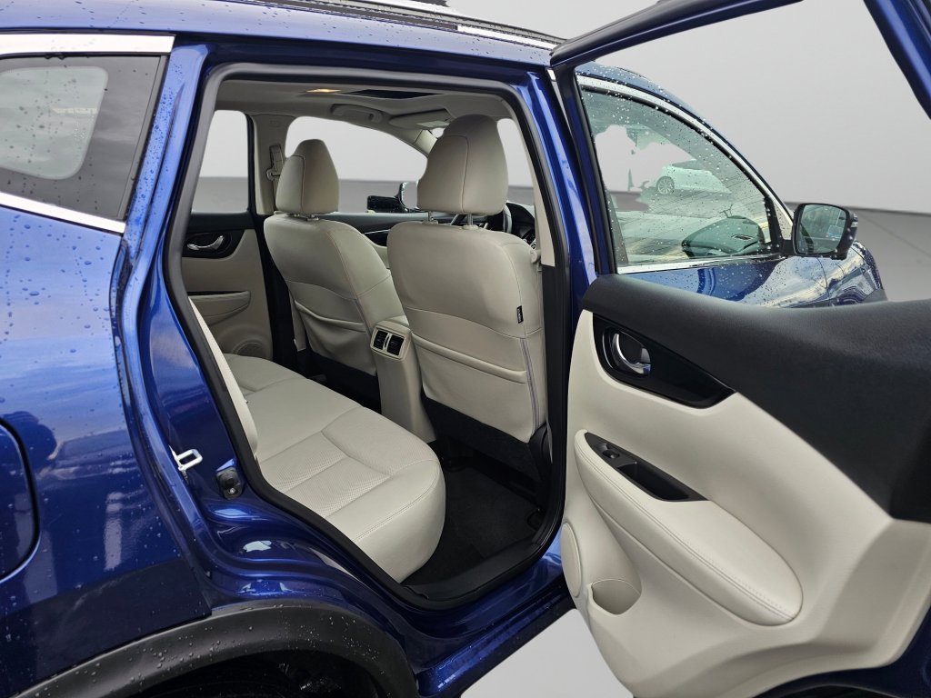 Used 2019 Nissan Rogue Sport SL w/ Premium Package AWD/4WD image 24
