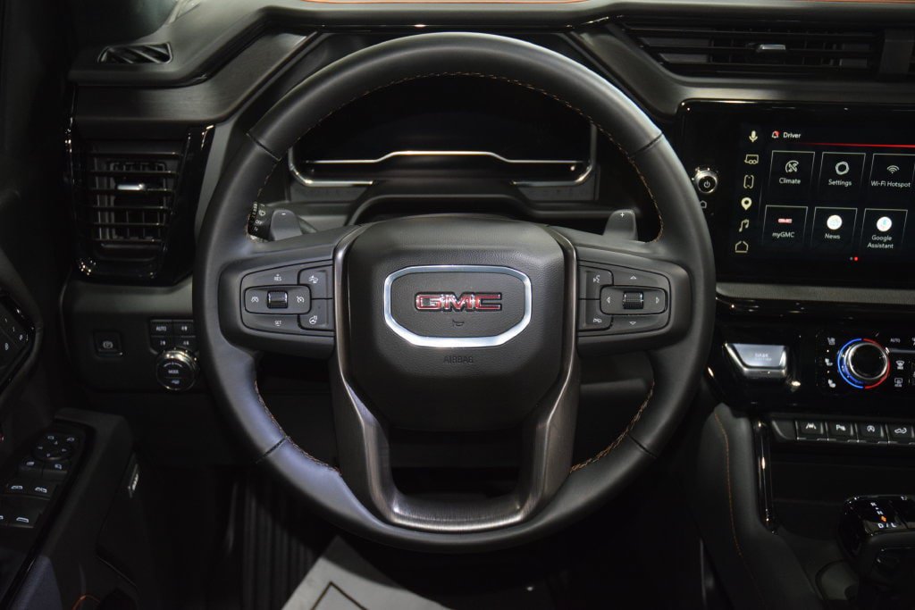 Used 2025 GMC Sierra 1500 AT4 w/ AT4 Premium Package AWD/4WD image 41