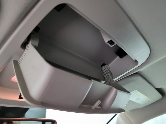 Used 2017 GMC Canyon SLE w/ SLE Convenience Package image 34