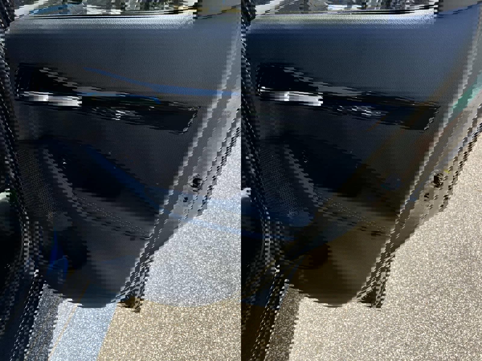 Used 2023 Kia Seltos S w/ Navigation Package image 16