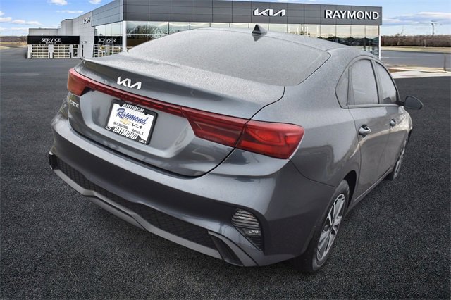 Certified 2023 Kia Forte LXS image 3