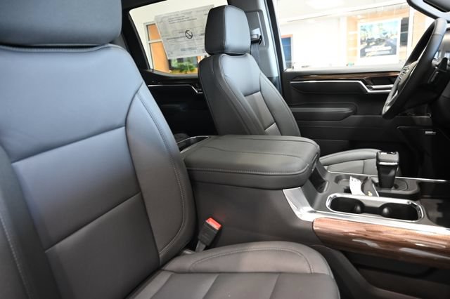 New 2026 Chevrolet Silverado 1500 LT Trail Boss w/ LT Trail Boss Premium Package AWD/4WD image 11