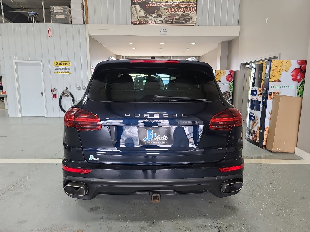 Used 2016 Porsche Cayenne Diesel image 6