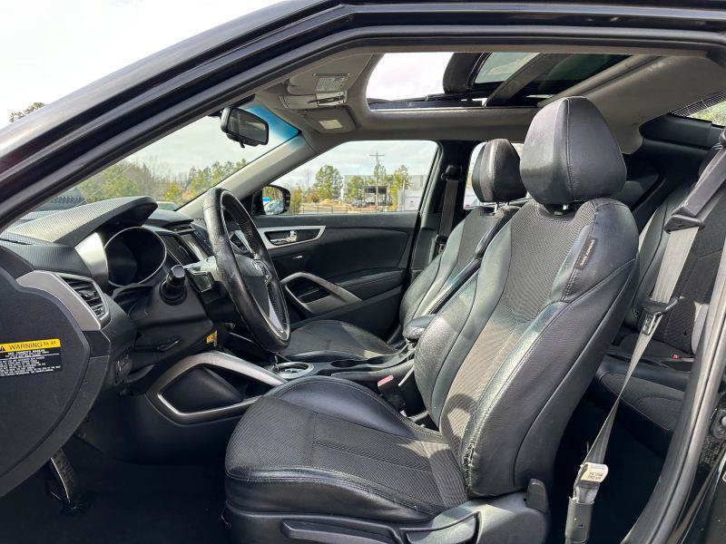 Used 2013 Hyundai Veloster w/ Style Pkg FWD image 10