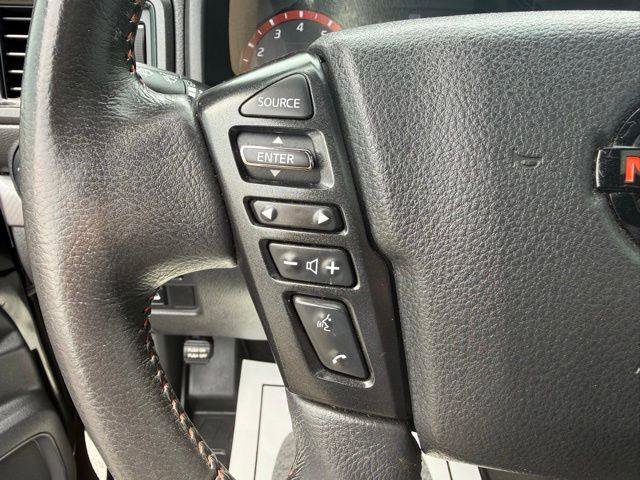 Used 2022 Nissan Titan PRO-4X w/ Pro-4x Convenience Package AWD/4WD image 8