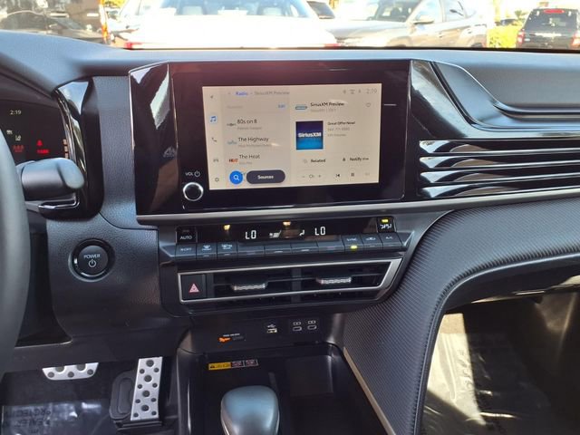 Used 2025 Toyota Camry SE FWD image 26