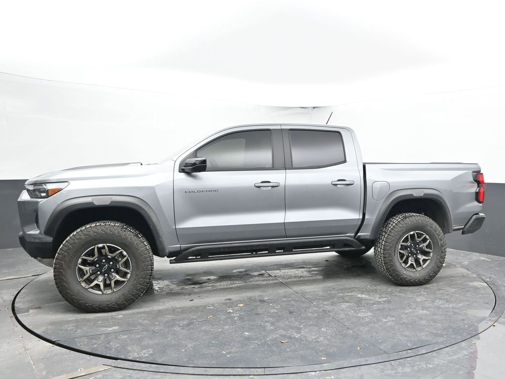 Used 2024 Chevrolet Colorado ZR2 w/ ZR2 Convenience Package III image 8