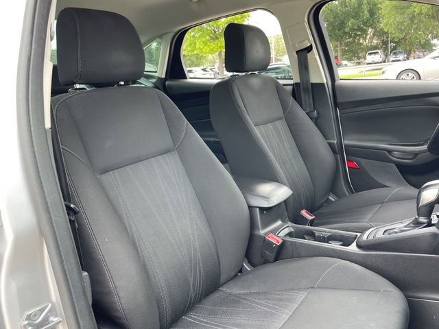 Used 2016 Ford Focus SE FWD image 26
