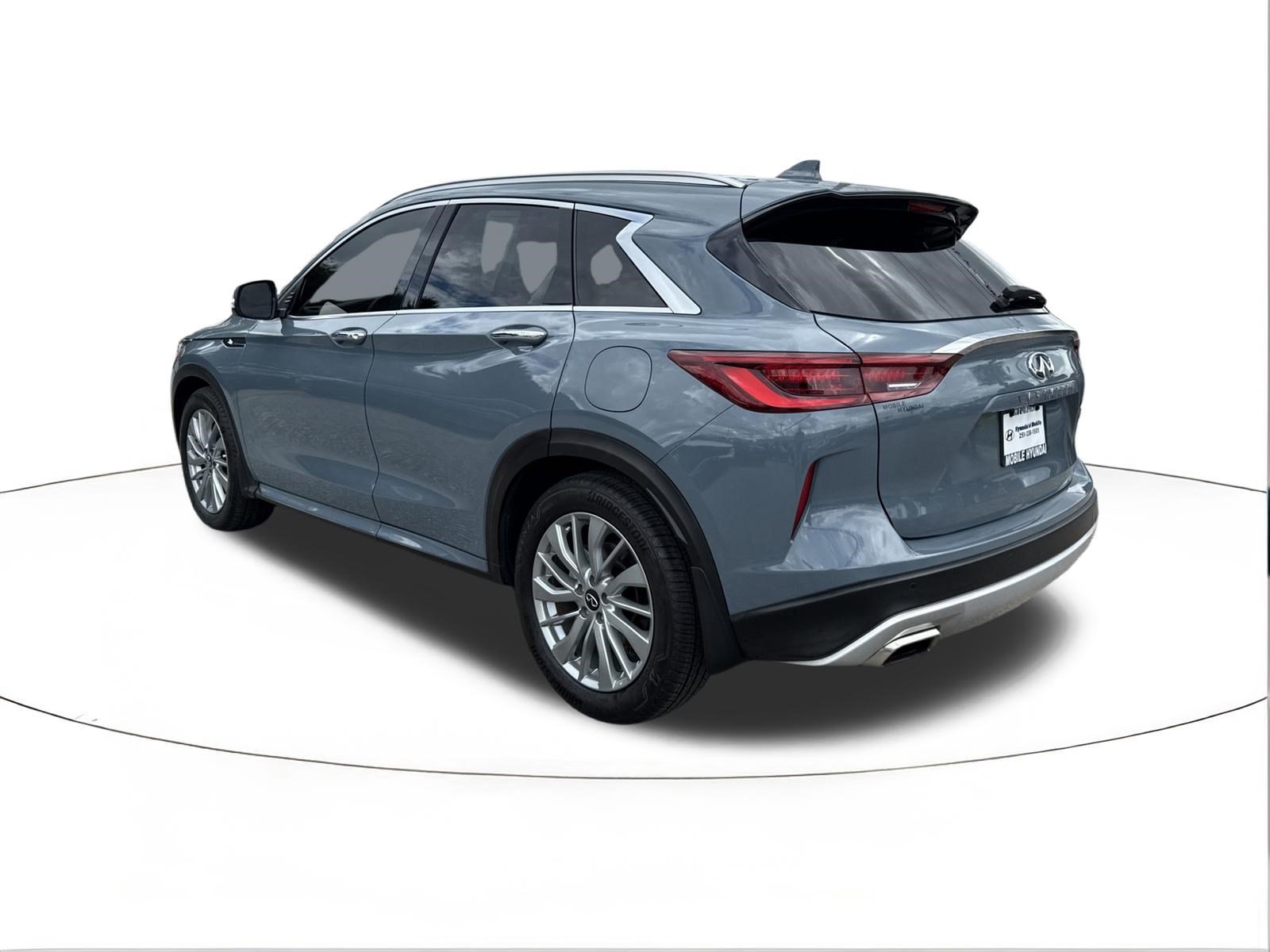 Used 2023 INFINITI QX50 Luxe FWD image 5