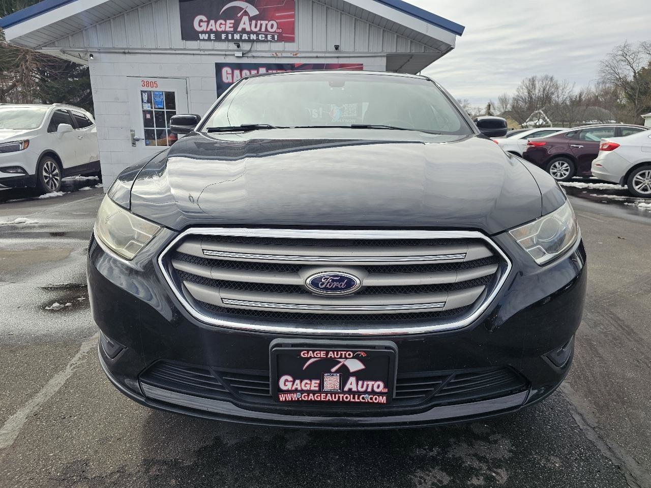 Used 2014 Ford Taurus SEL w/ Equipment Group 201A image 3