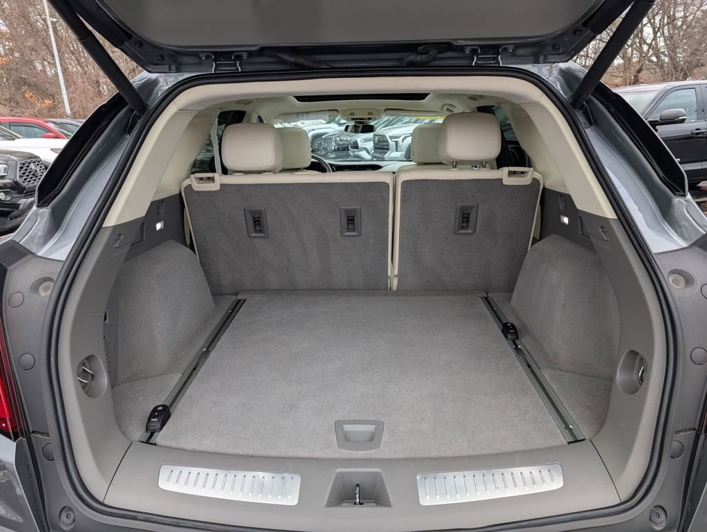 Used 2021 Cadillac XT5 Premium Luxury image 16