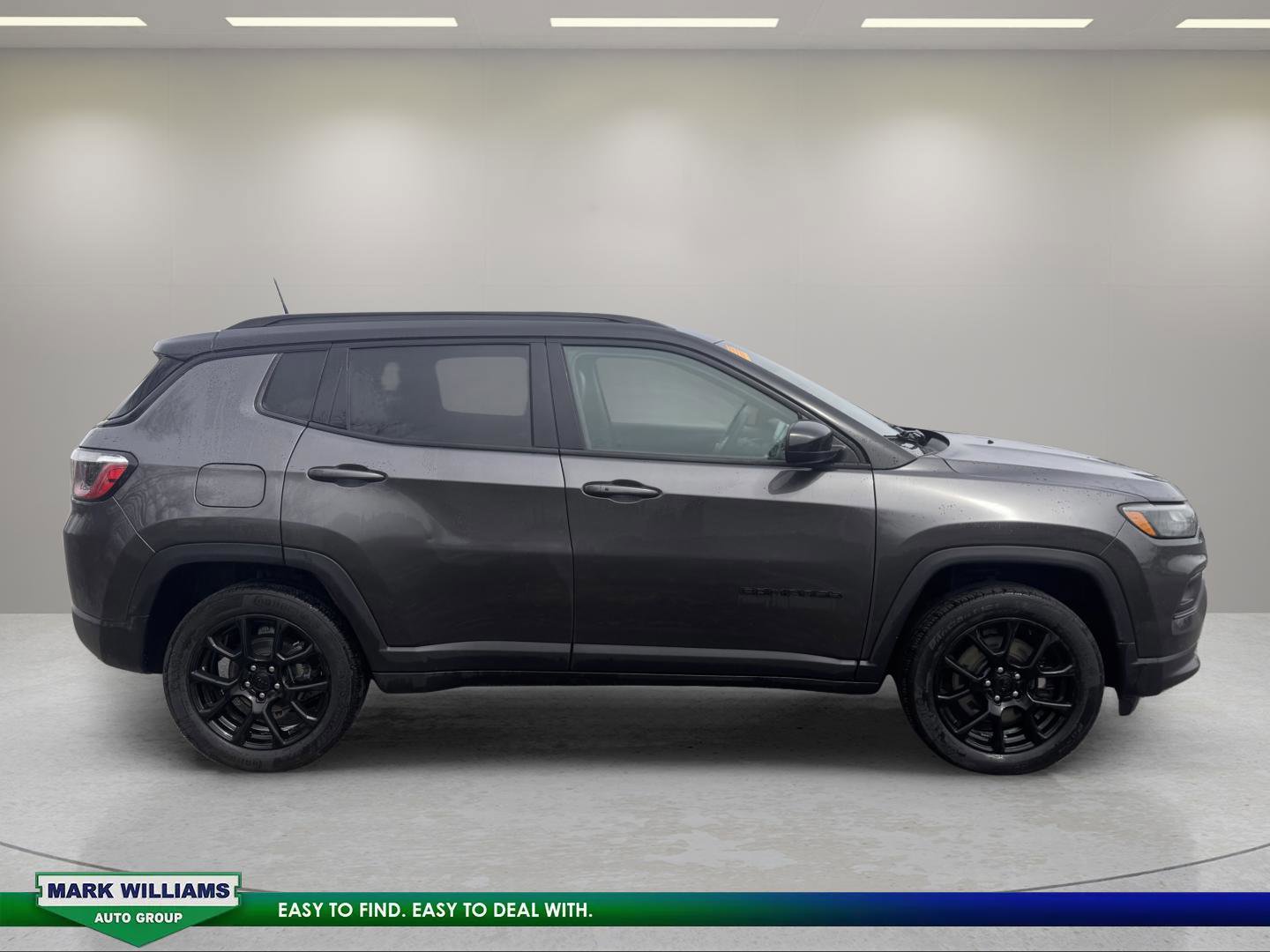 Used 2023 Jeep Compass Altitude w/ Convenience Group image 2