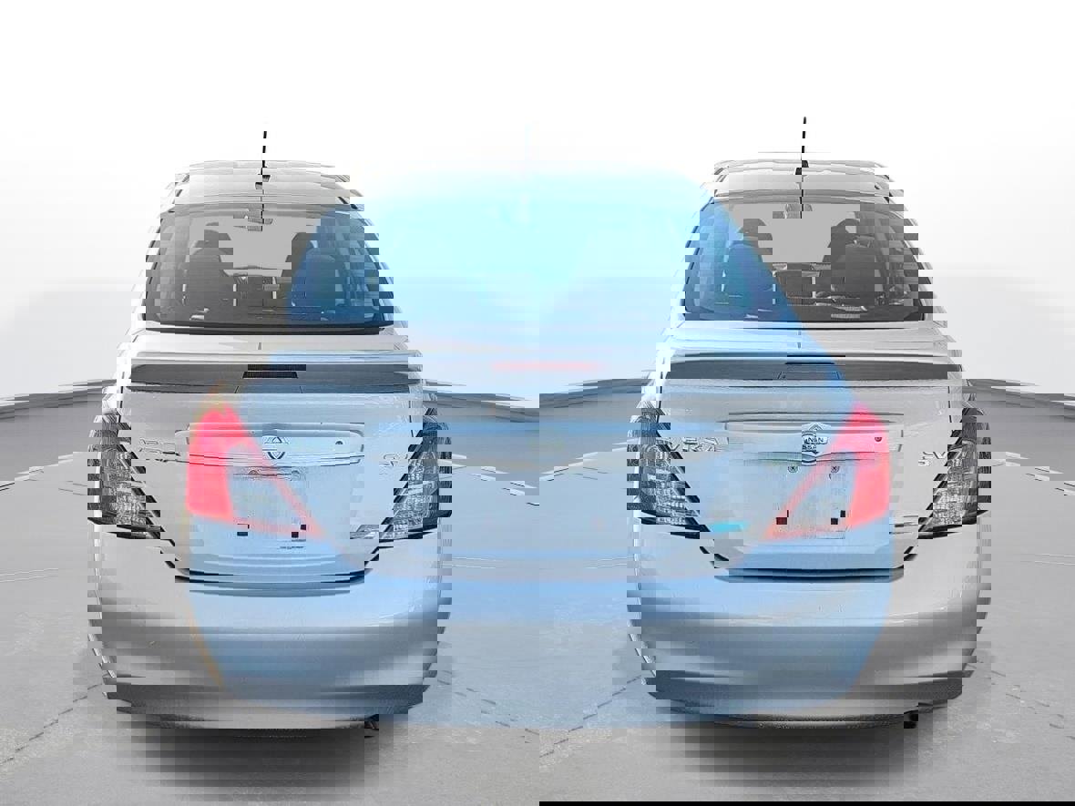 Used 2014 Nissan Versa SV w/ Convenience Package image 5