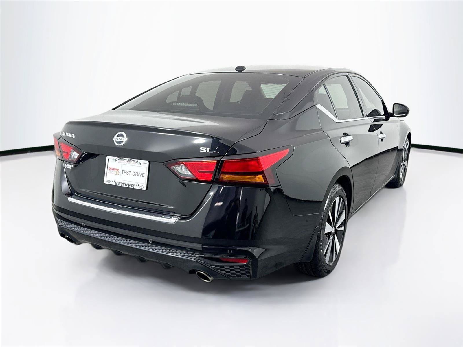 Used 2022 Nissan Altima 2.5 SL FWD image 2