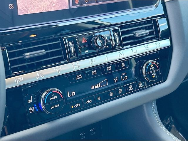 New 2026 Nissan Pathfinder Platinum w/ Accent Package FWD image 11