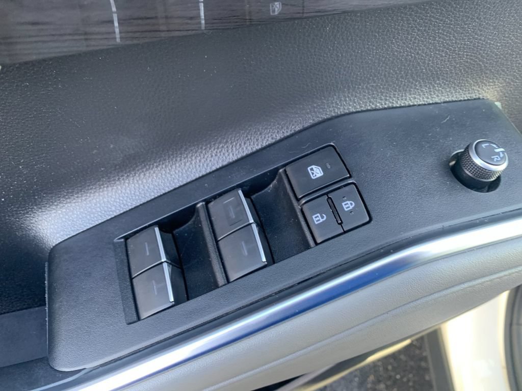 Used 2020 Toyota Highlander Limited AWD/4WD image 13