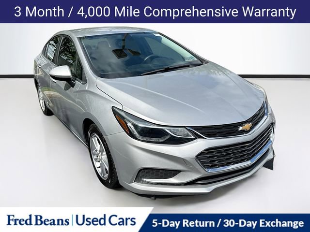Used 2018 Chevrolet Cruze LT w/ Convenience Package FWD image 1