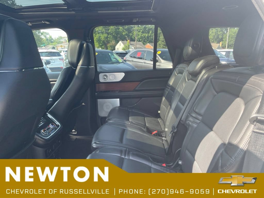 Used 2020 Lincoln Navigator Reserve w/ Equipment Group 208A Reserve AWD/4WD image 14