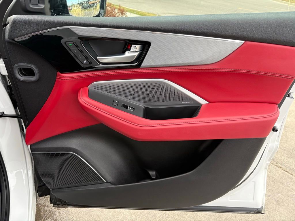 Used 2025 Acura MDX A-Spec image 33