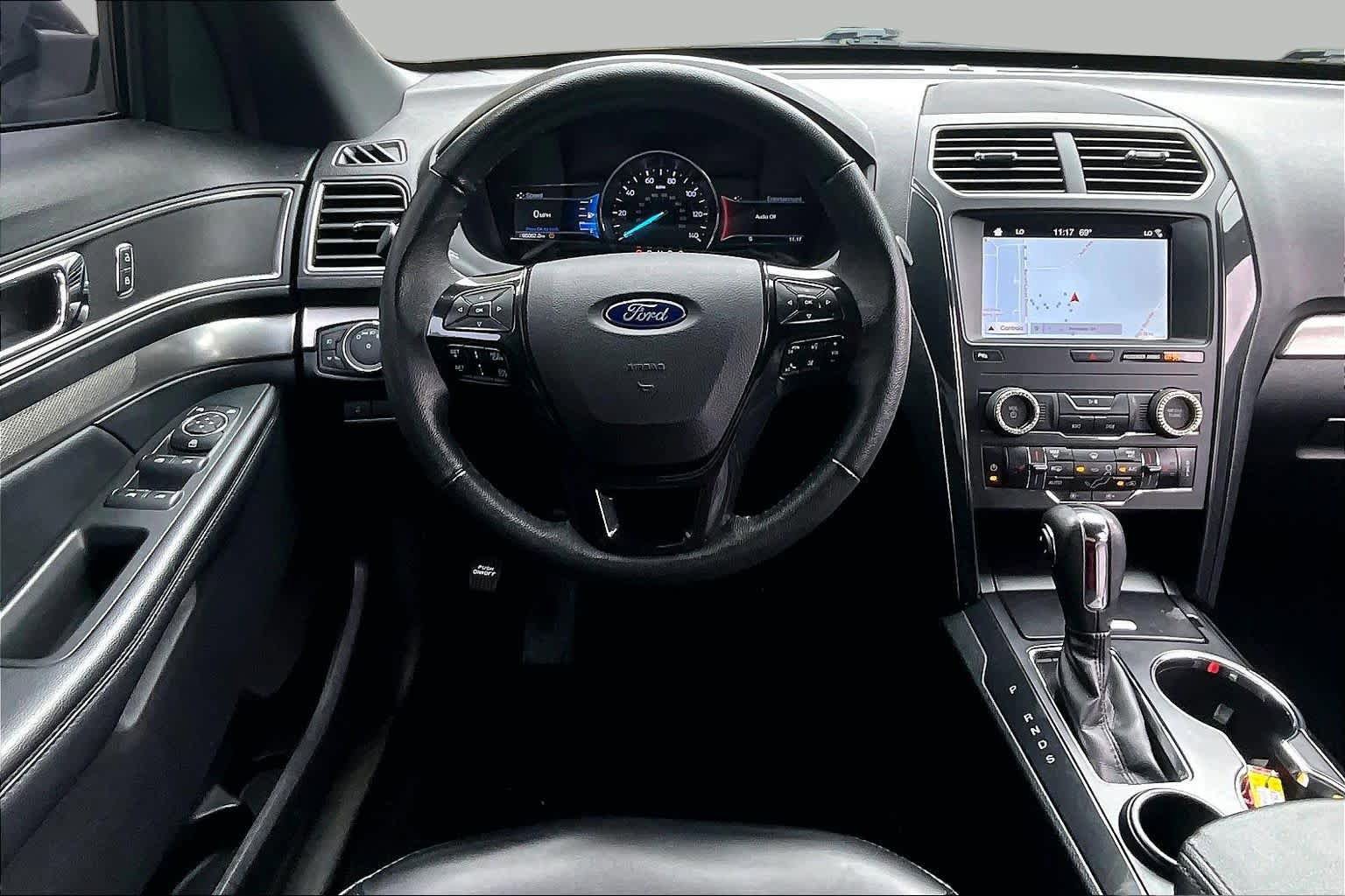 Used 2019 Ford Explorer XLT w/ Equipment Group 202A FWD image 6