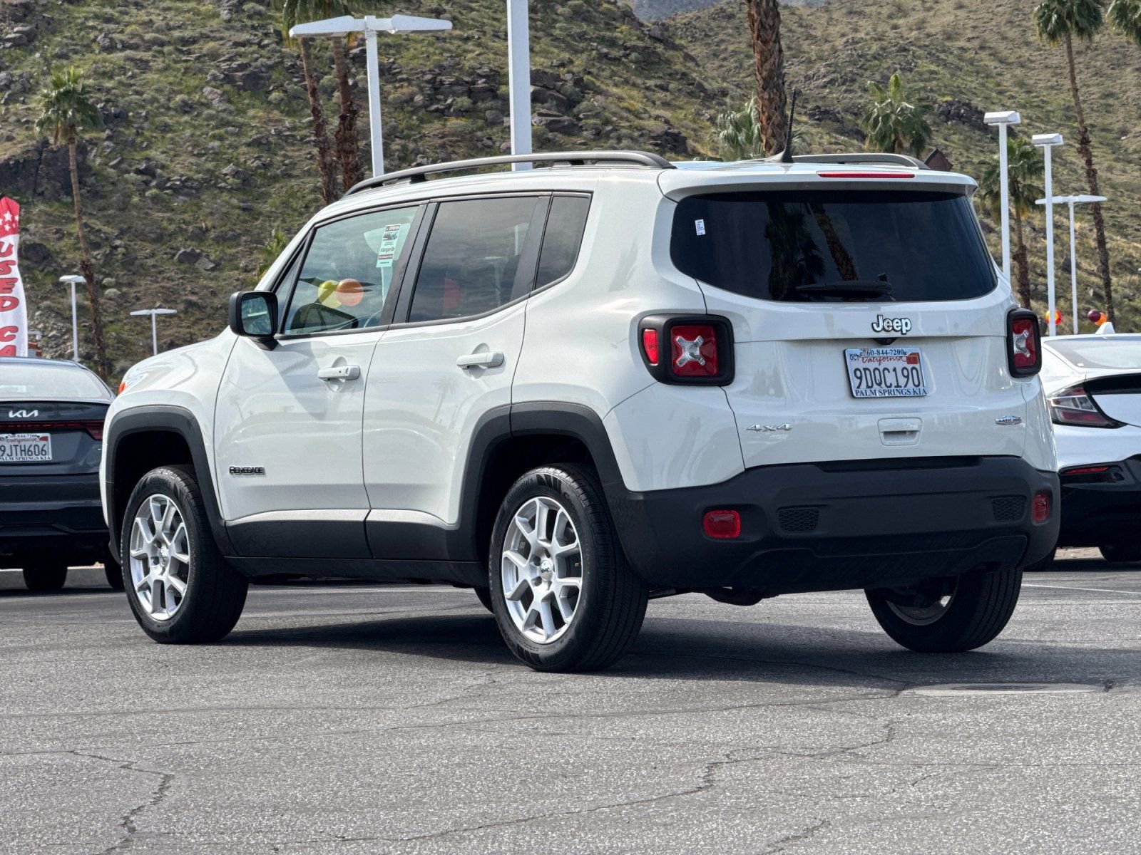 Used 2022 Jeep Renegade Latitude image 5