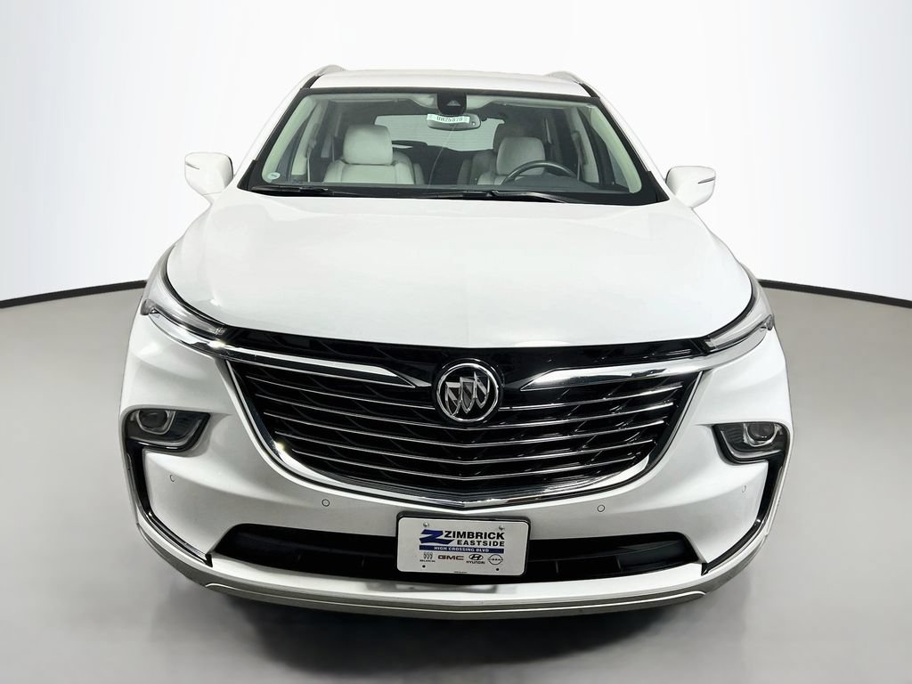 Used 2022 Buick Enclave Essence FWD image 2