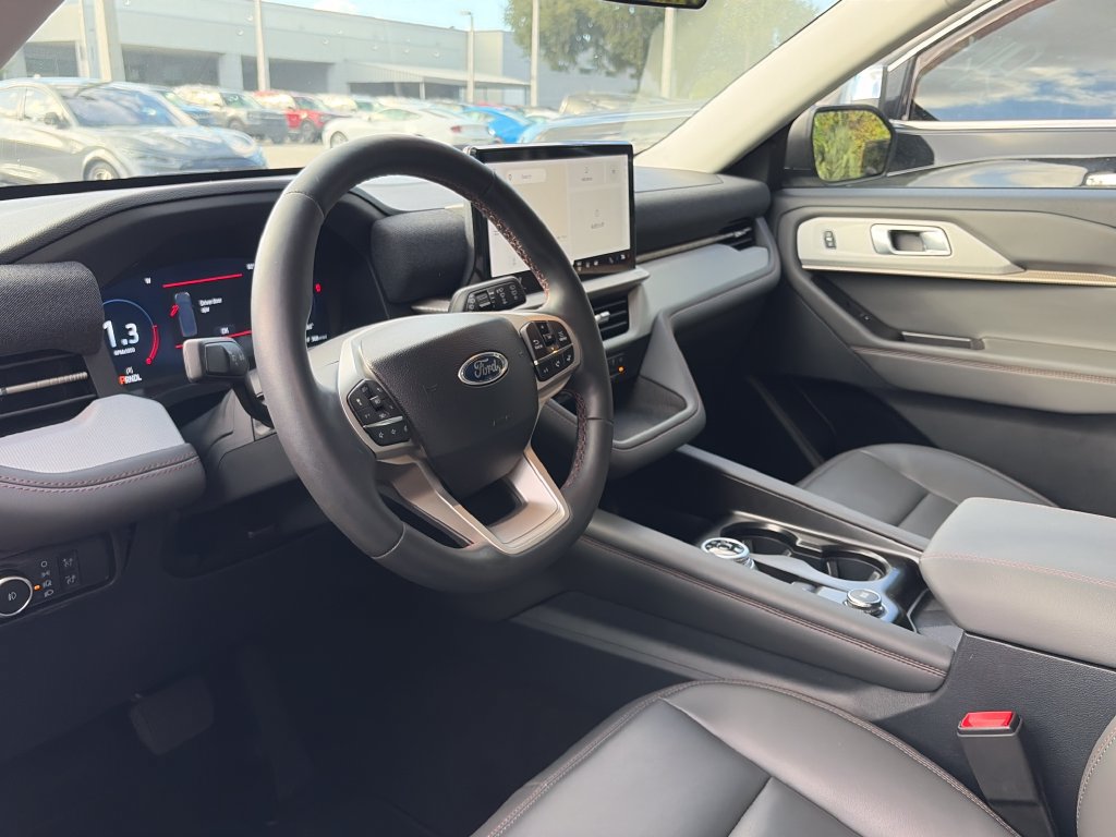 Certified 2026 Ford Explorer Active w/ Active Comfort Package RWD image 6