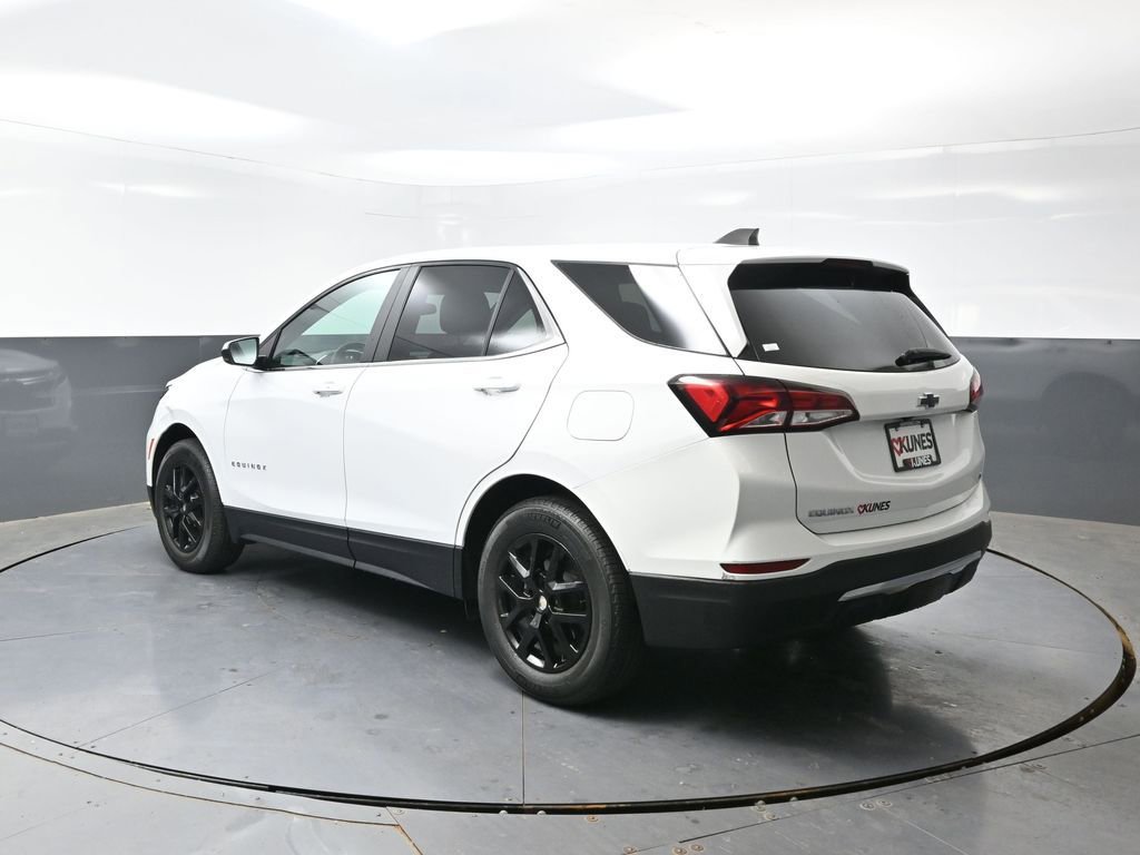 Used 2022 Chevrolet Equinox LT w/ LPO, Floor Liner Package FWD image 10