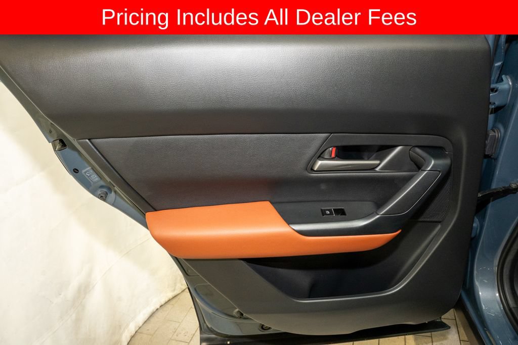 Used 2023 MAZDA CX-50 Meridian Edition w/ Cargo Package AWD/4WD image 12