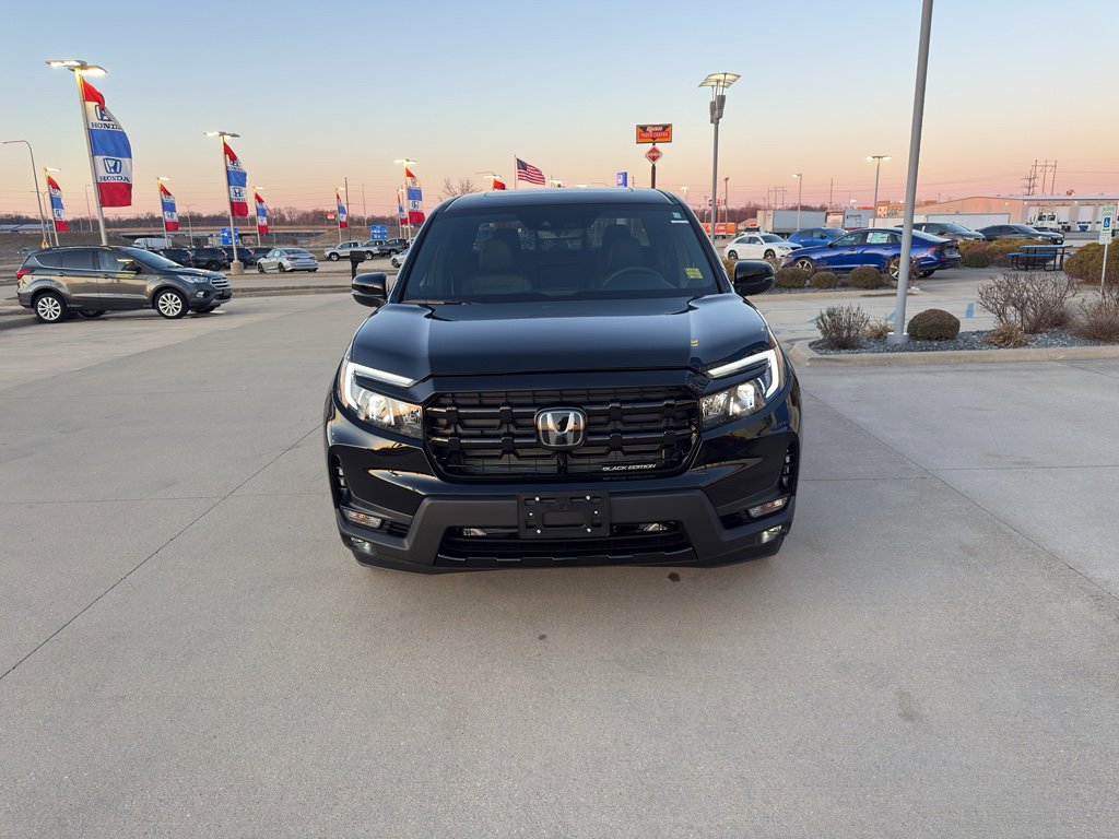 Used 2025 Honda Ridgeline TrailSport image 2
