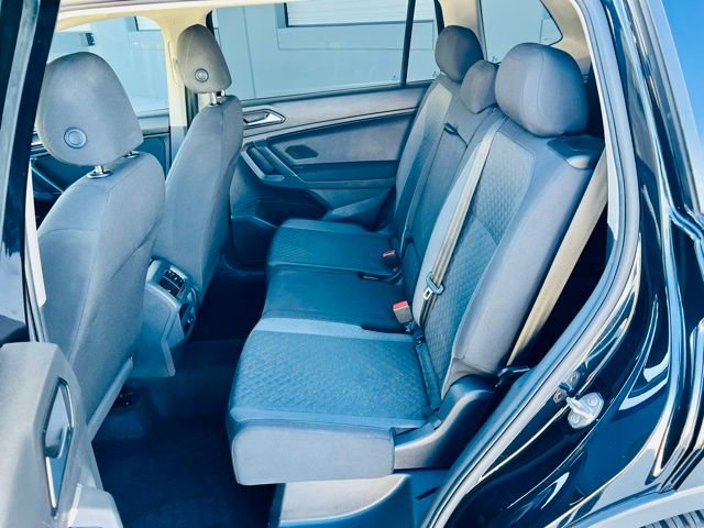 Used 2018 Volkswagen Tiguan S image 15